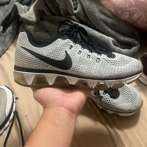 Nike Woman’s Trailwind 8’s Size 7.5